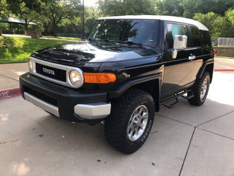 2012 Toyota FJ Cruiser for sale at Texas Giants Automotive in Mansfield TX