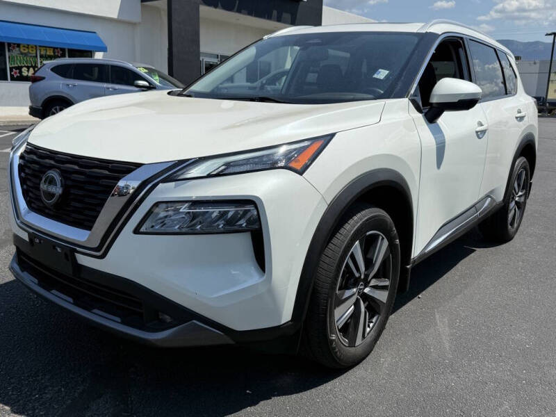 2022 Nissan Rogue SL