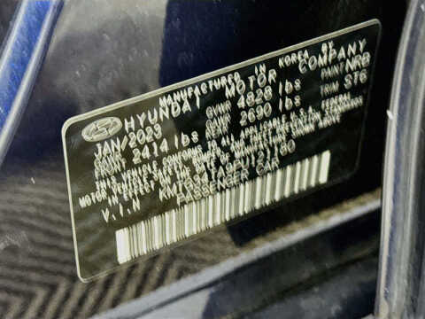2023 Genesis G70