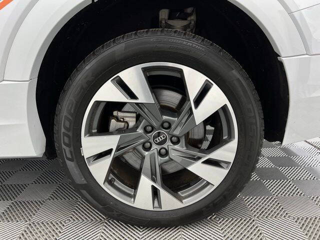 2021 Audi e-tron quattro Premium Plus