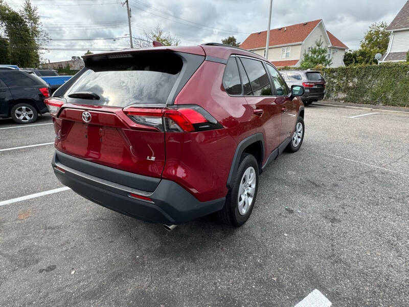 2021 Toyota RAV4 LE