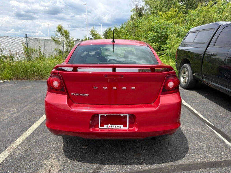 2014 Dodge Avenger SE