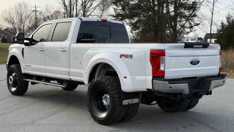 2017 Ford F-350 Super Duty Lariat