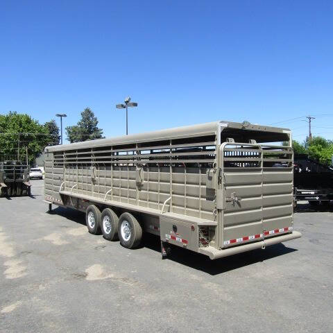 2025 GR 32FT TRAINER STOCK COMBO