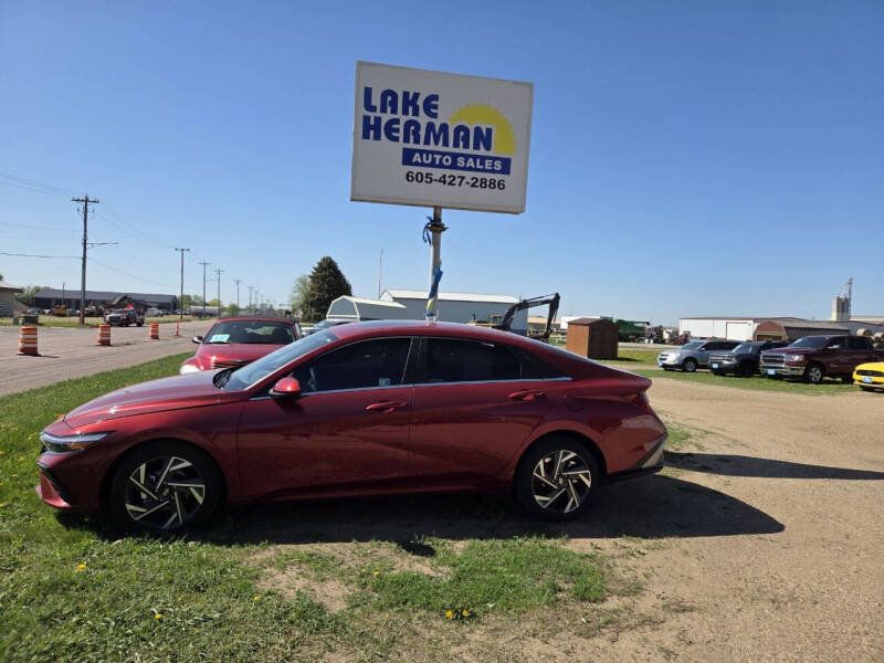 Used 2025 Hyundai Elantra SEL with VIN KMHLS4DG6SU879503 for sale in Madison, SD