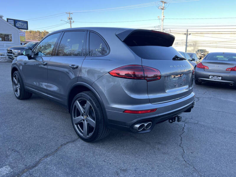 2016 Porsche Cayenne S