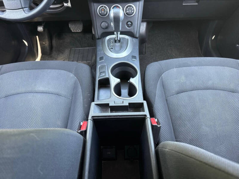 2012 Nissan Rogue S