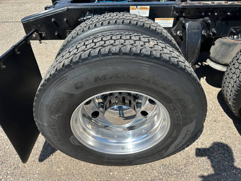 2019 Freightliner Cascadia