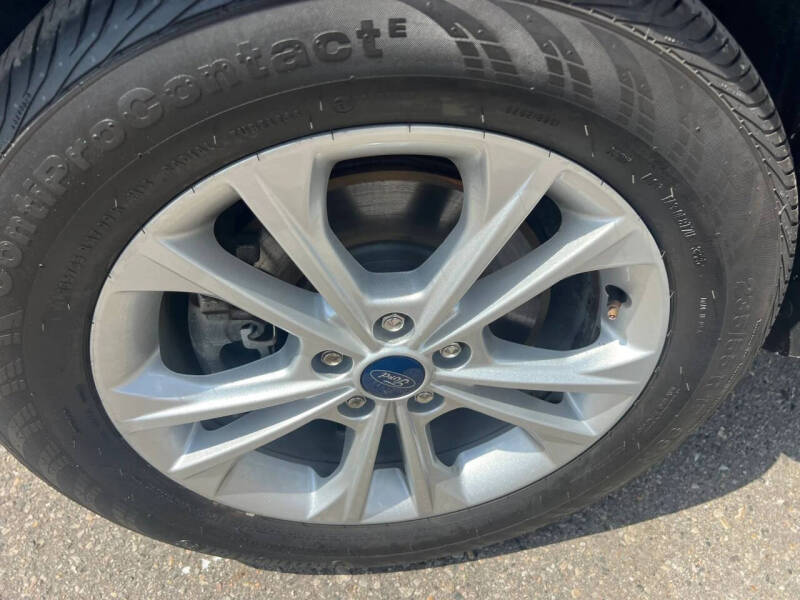 2019 Ford Escape SE