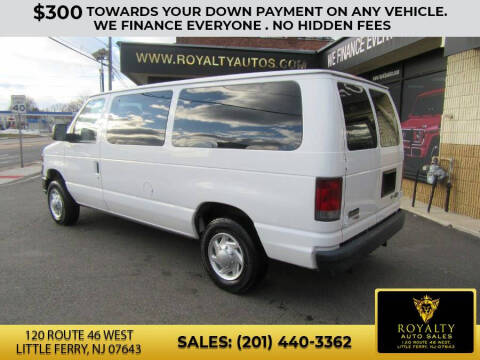 2011 Ford E-Series E-150 XLT