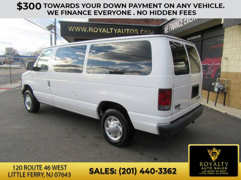 2011 Ford E-Series E-150 XLT