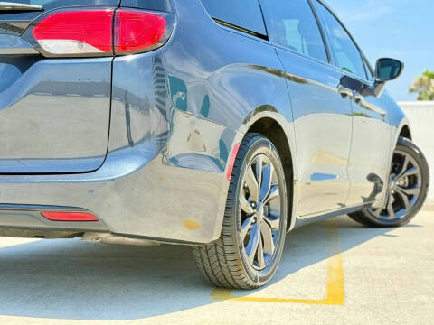 2019 Chrysler Pacifica Touring Plus