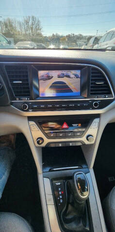 2018 Hyundai Elantra SEL