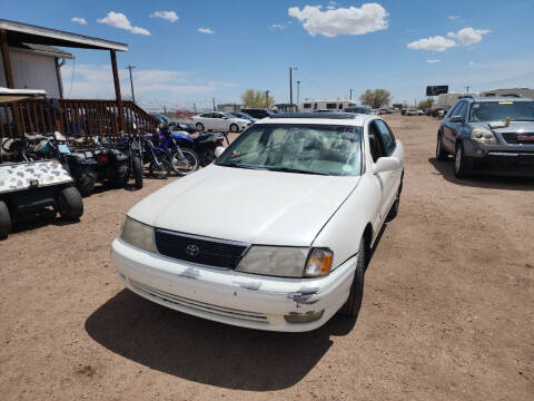 1998 Toyota Avalon for sale at PYRAMID MOTORS in Pueblo CO