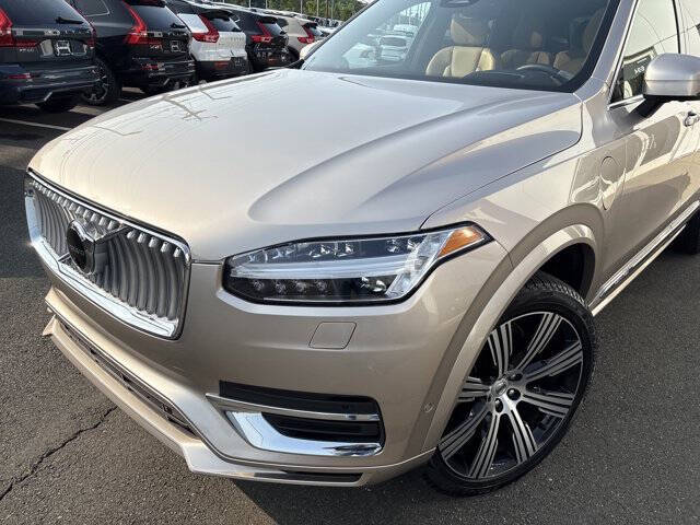 2024 Volvo XC90 Recharge T8 Ultimate Bright Theme 7P