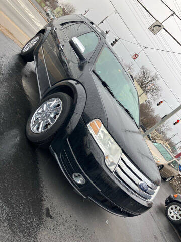2008 Ford Taurus X for sale at Rod's Automotive in Cincinnati OH
