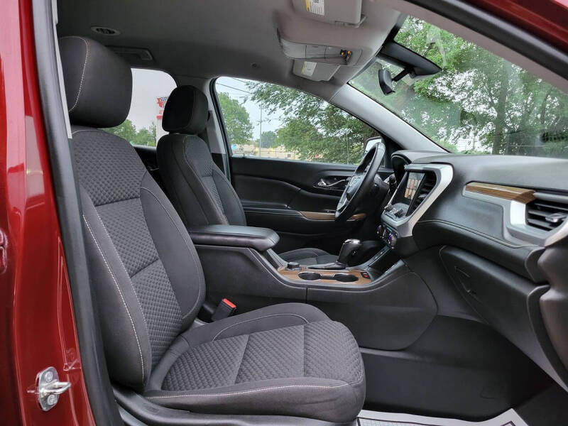 2017 GMC Acadia SLE-2