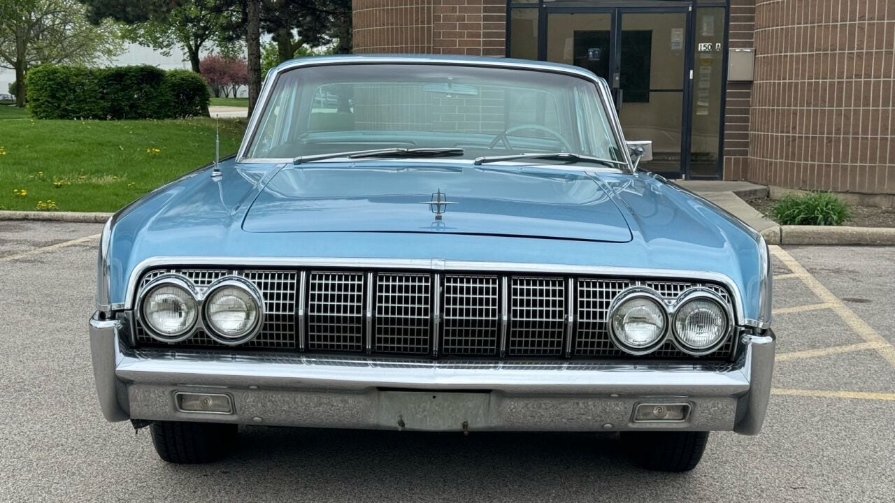 1964 Lincoln Continental 41