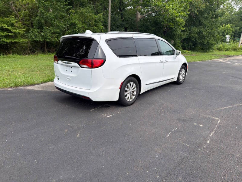 2018 Chrysler Pacifica Touring L