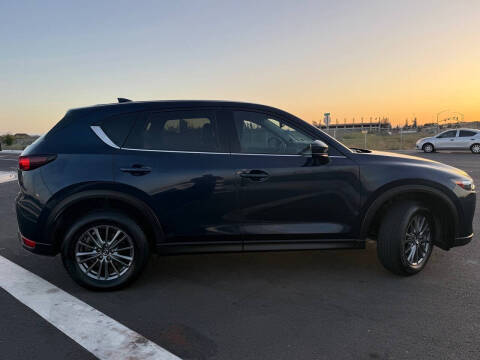 2017 Mazda CX-5 Touring