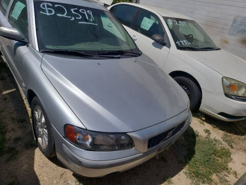 2004 Volvo S60 for sale at UGWONALI MOTORS in Dallas TX