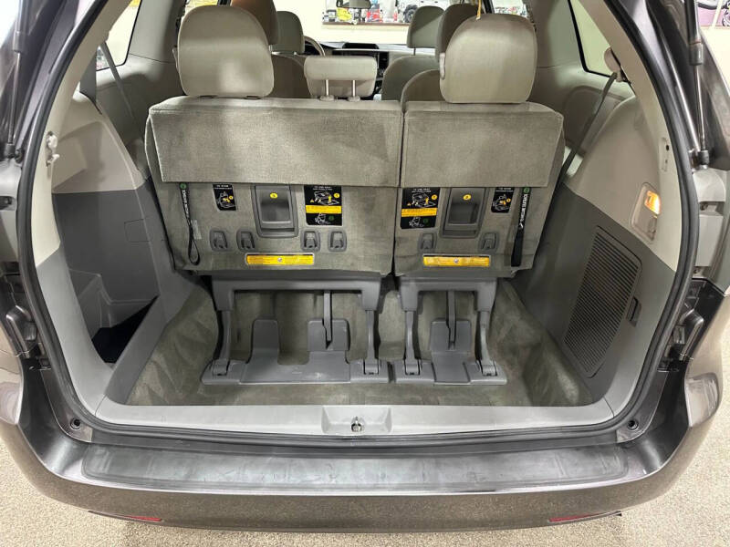 2012 Toyota Sienna