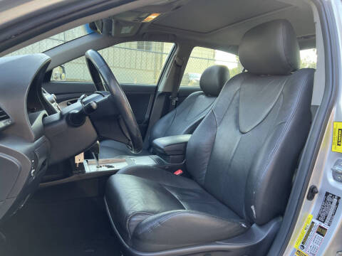 2011 Toyota Camry SE V6