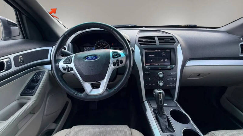 2011 Ford Explorer XLT