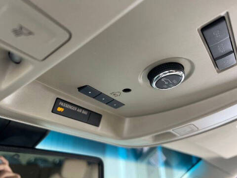 2017 Cadillac Escalade Standard