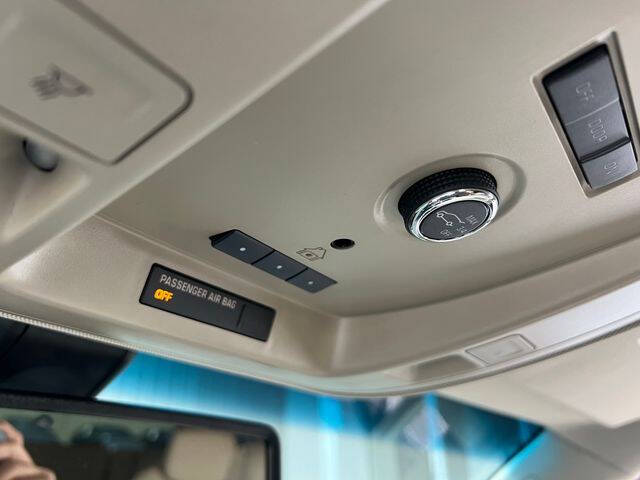 2017 Cadillac Escalade Standard