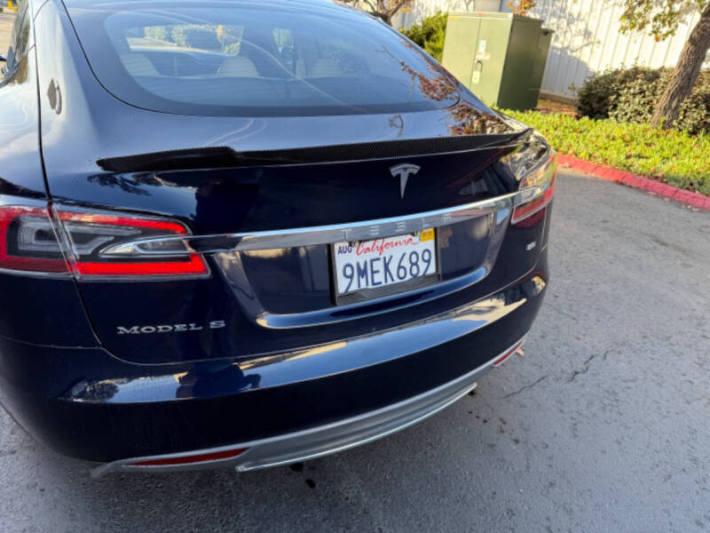 2013 Tesla Model S