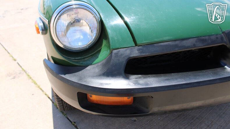 1977 MG B