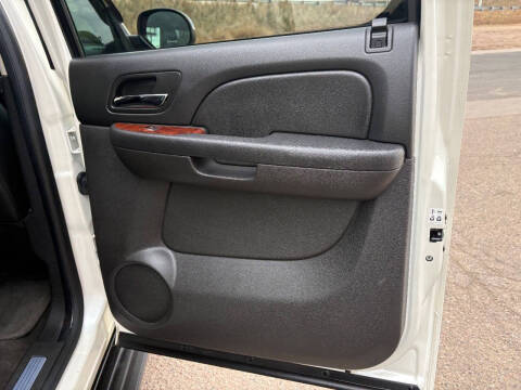 2014 Chevrolet Suburban LTZ