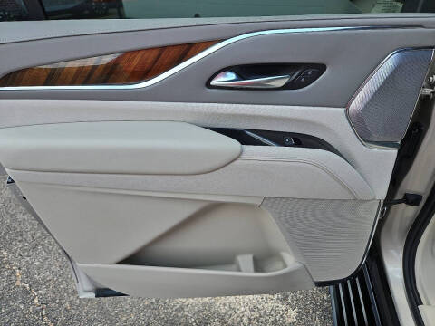 2024 Cadillac Escalade ESV Sport Platinum