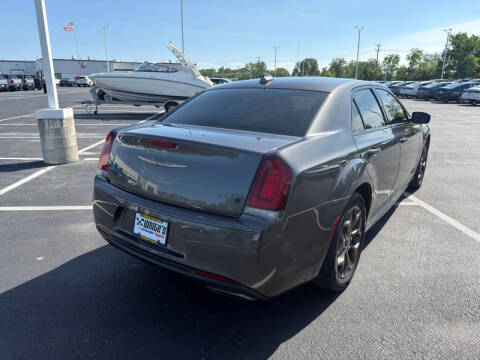 2016 Chrysler 300 S