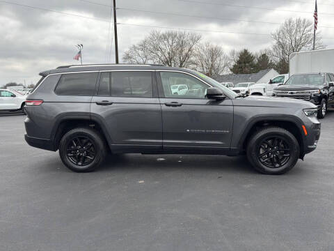 2022 Jeep Grand Cherokee L Laredo