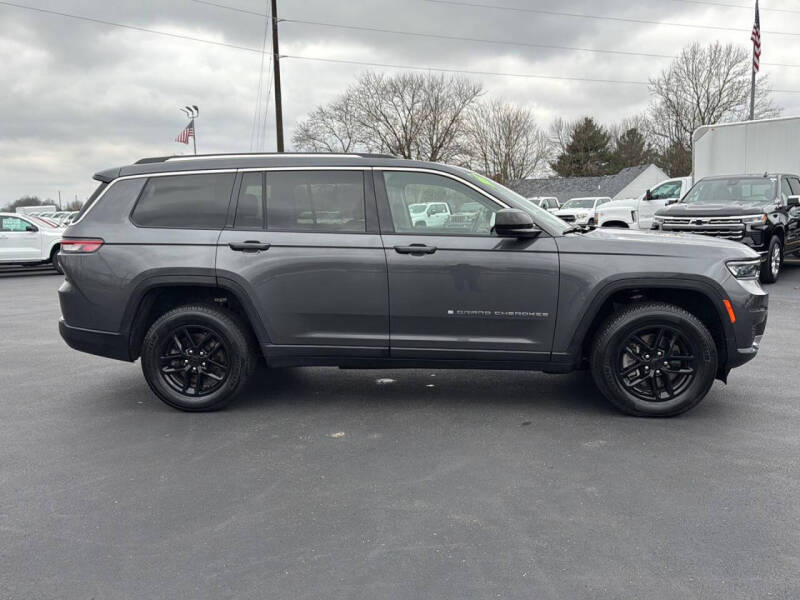 2022 Jeep Grand Cherokee L Laredo