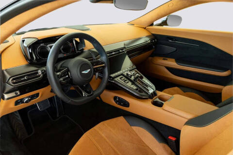 2025 Aston Martin Vantage