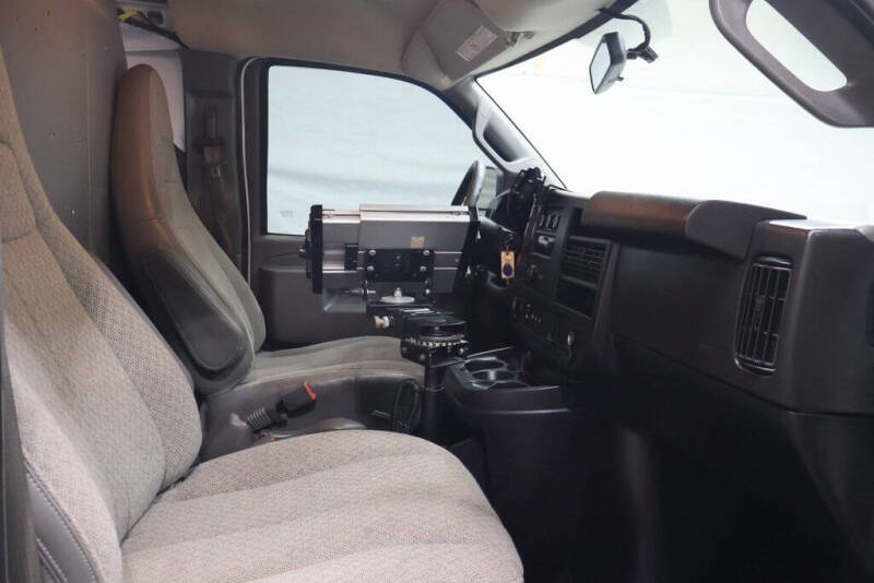 2021 Chevrolet Express 2500