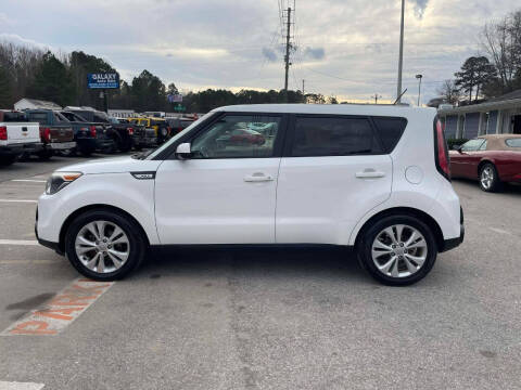 2016 Kia Soul +