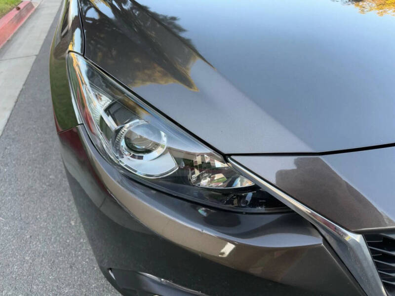 2015 Mazda MAZDA3 i Sport