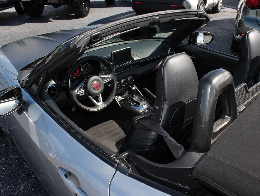 2018 FIAT 124 Spider Convertible - $22,495