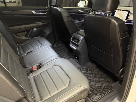 2024 Volkswagen Atlas Cross Sport SEL R-Line 4Motion