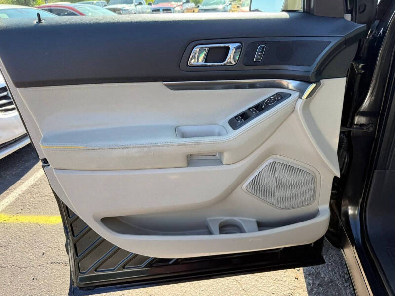 2015 Ford Explorer
