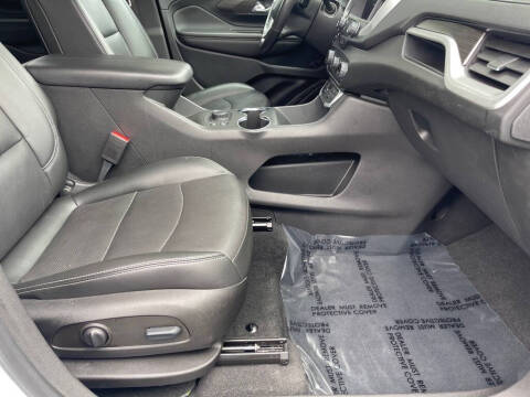 2022 GMC Terrain SLT