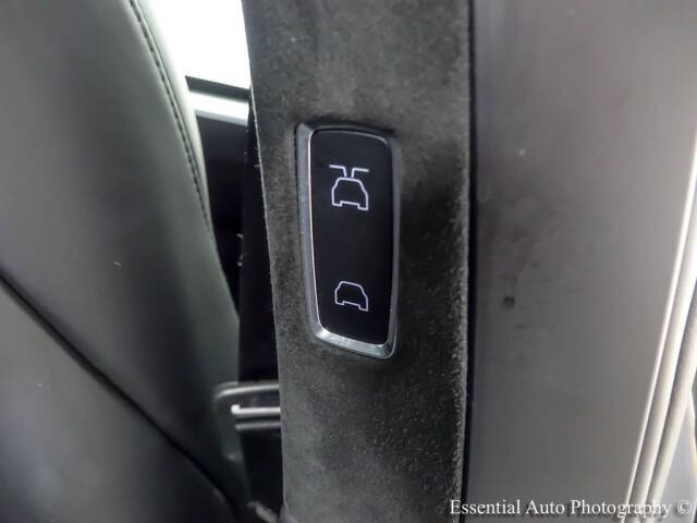 2023 Tesla Model X Plaid