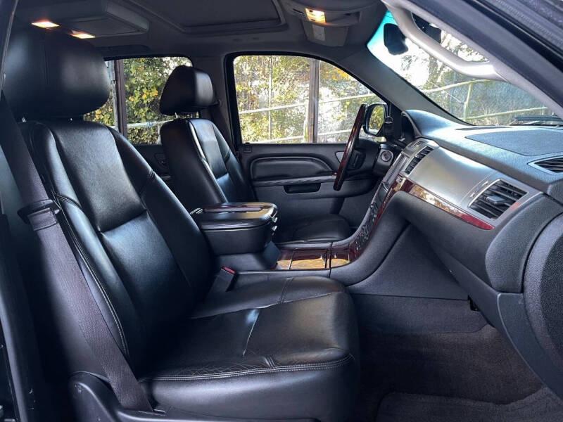 2014 Cadillac Escalade Premium