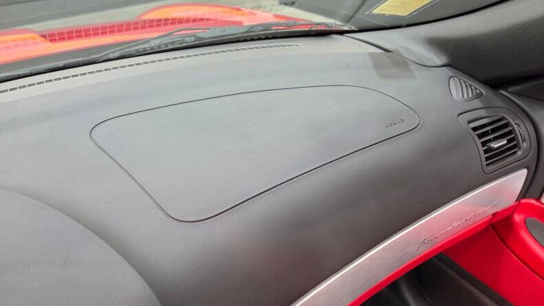 2002 Ford Thunderbird Deluxe