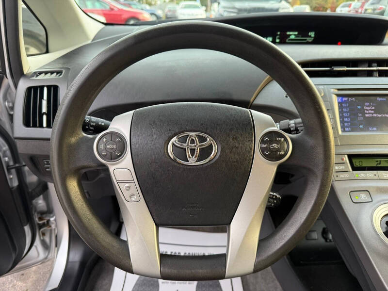 2014 Toyota Prius Three