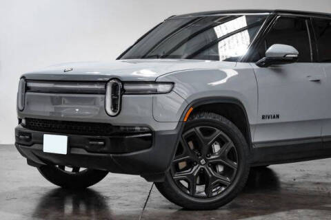 2025 Rivian R1S